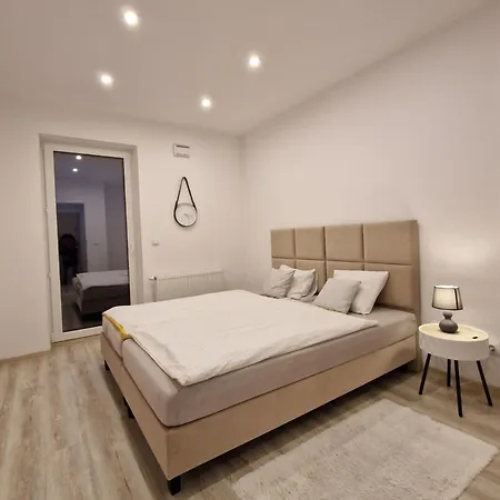 Szklane Tarasy Premium Two Bedrooms Faktura Fast Check-in رشيشوف