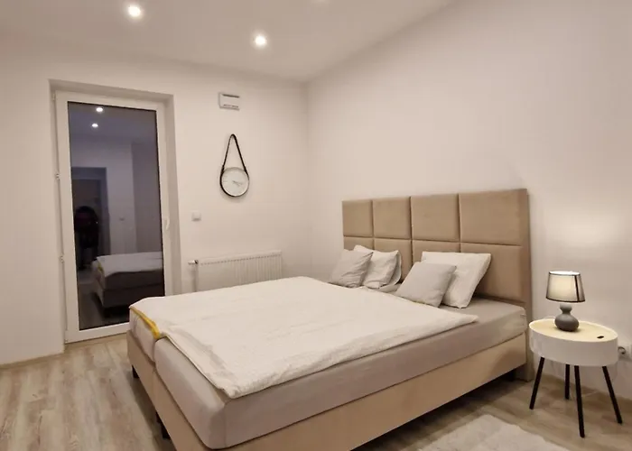 Szklane Tarasy Premium Two Bedrooms Faktura Fast Check-in Rzeszow